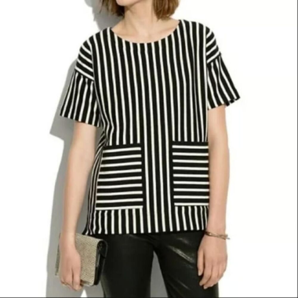 Madewell Women's Black and White T-shirt